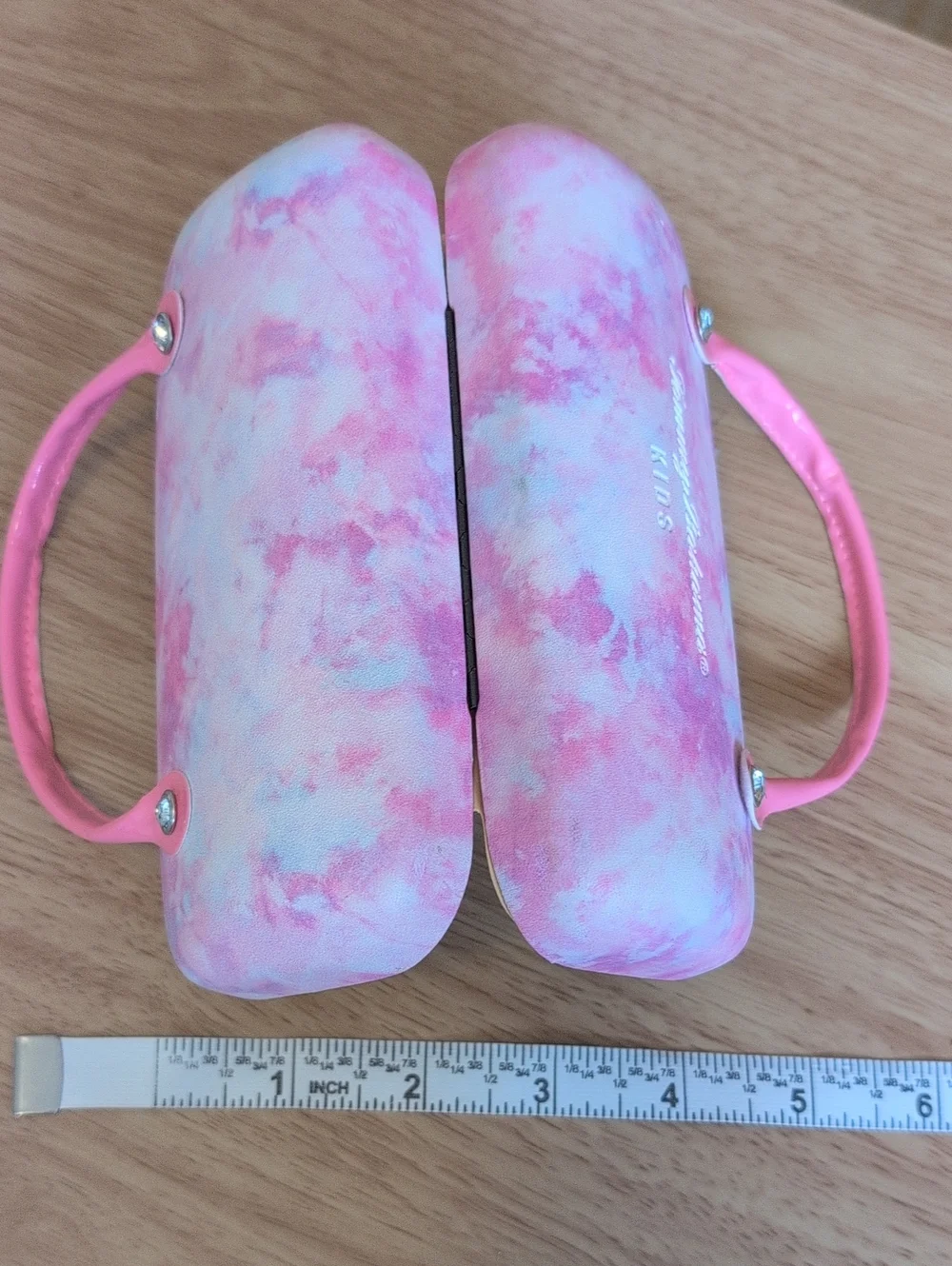 Tommy Bahama Kids Pink Tie-Dye Eyewear Pouch with Glossy Handle